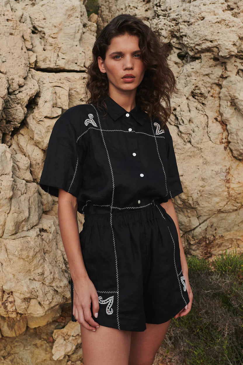 Black shirt with embroidery 