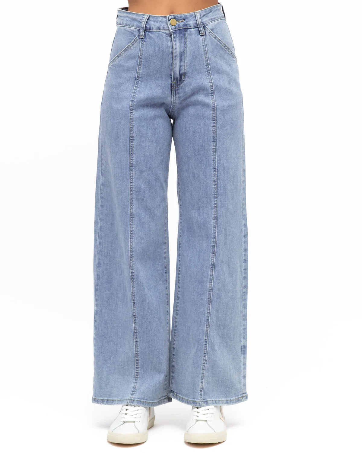 Wide leg straight leg jean from Label of love